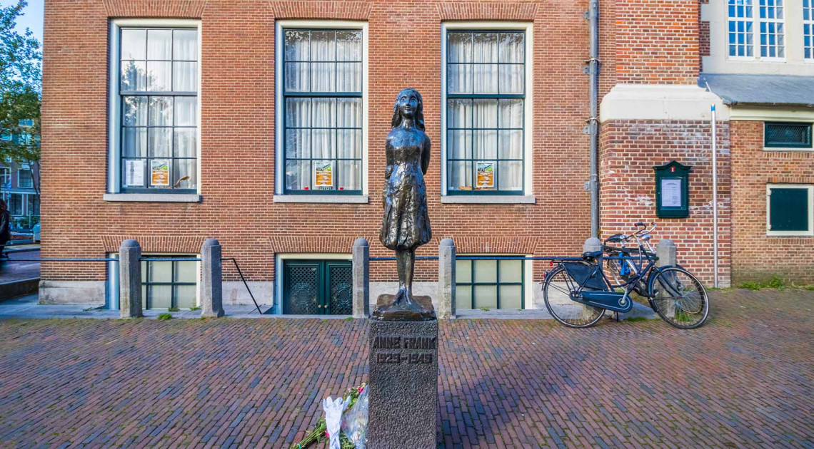Andrew Motion: Anne Frank Huis